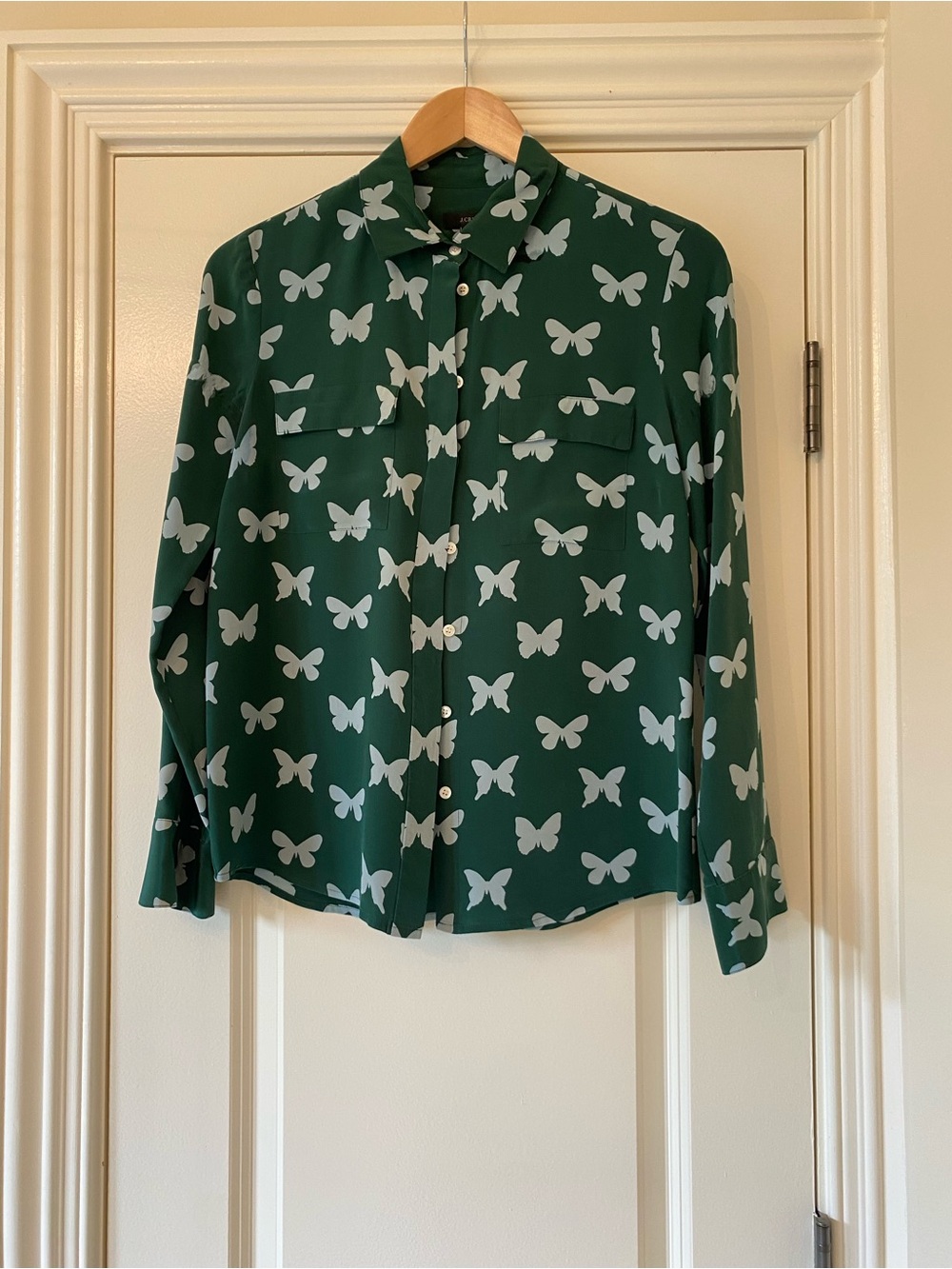 J. Crew Green Butterfly Print Button-Down silk Shirt. Many imperfections. 4